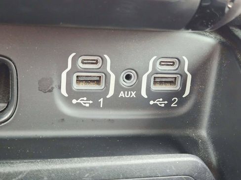 Used 2020 RAM 1500 Limited AWD/4WD image 39