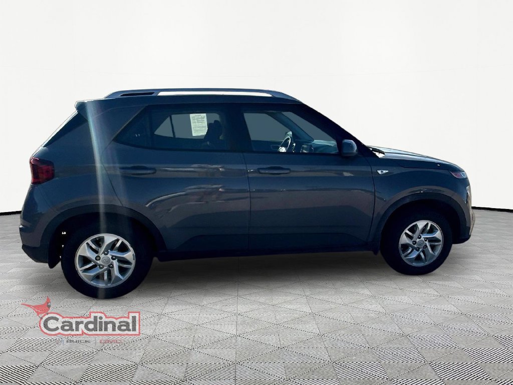 Used 2020 Hyundai Venue SEL w/ Convenience Package FWD image 9