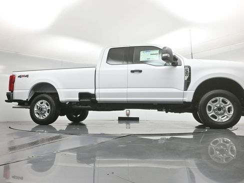 New 2026 Ford F350 XLT image 3