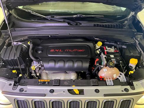 Used 2017 Jeep Renegade Limited AWD/4WD image 30