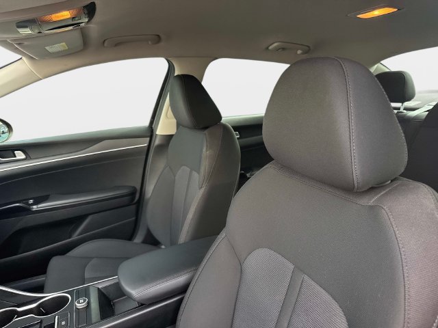Used 2022 Kia K5 LXS FWD image 16