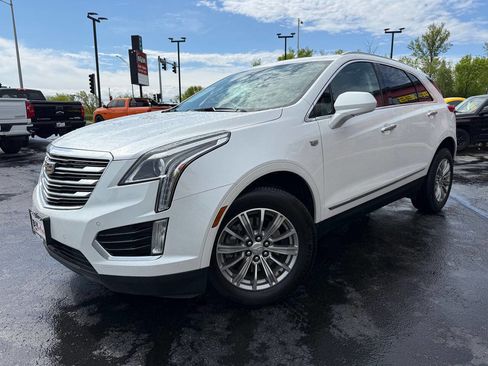 Used 2017 Cadillac XT5 Luxury w/ Driver Awareness Package FWD image 3