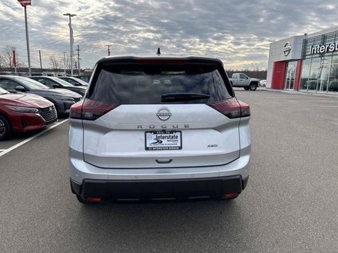 Certified 2025 Nissan Rogue S AWD/4WD image 4