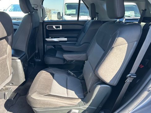 Certified 2023 Ford Explorer XLT image 10