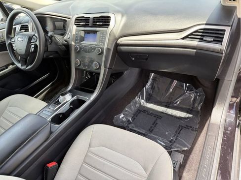 Used 2020 Ford Fusion S FWD image 8