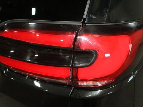 Used 2021 Chrysler Pacifica Touring-L w/ Uconnect Theater Family Group FWD image 45