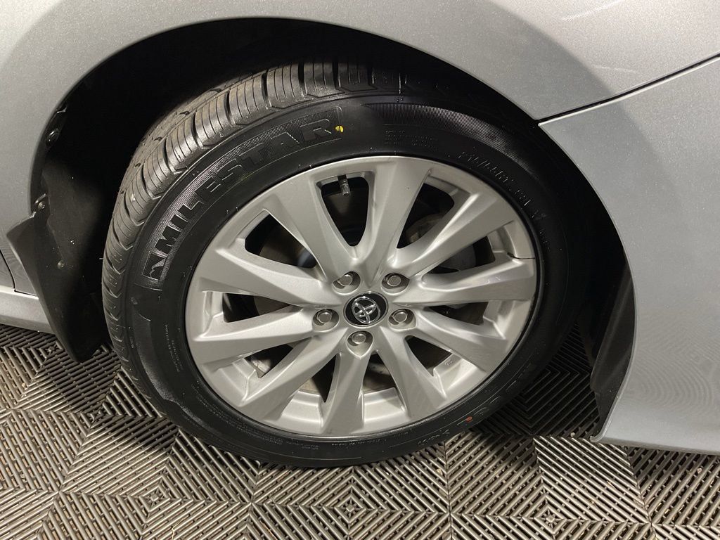 Used 2020 Toyota Camry LE FWD image 38