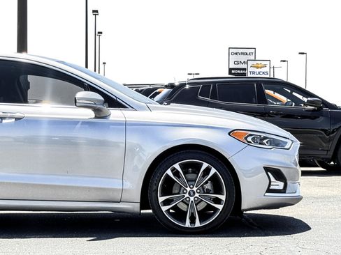 Used 2020 Ford Fusion Titanium AWD/4WD image 9