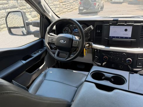 Used 2023 Ford F250 XL w/ Snow Plow Prep Package AWD/4WD image 12