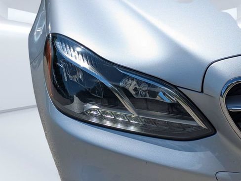 Used 2016 Mercedes-Benz E 350 4MATIC Sedan image 10