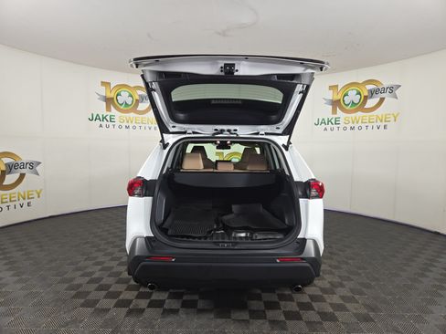 Used 2020 Toyota RAV4 LE w/ All Weather Liner Package AWD/4WD image 32