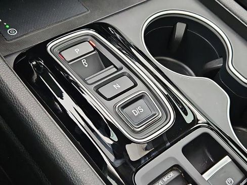 Used 2023 Honda Pilot Elite image 16