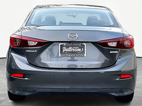 Used 2017 MAZDA MAZDA3 Touring image 4