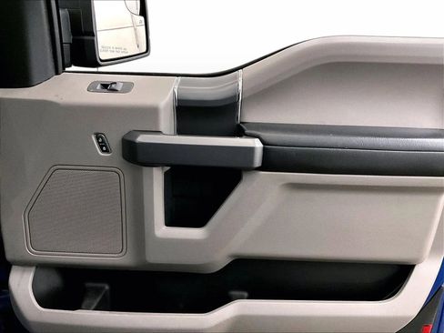 Used 2017 Ford F150 XLT w/ Equipment Group 302A Luxury image 23