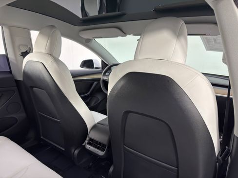 Used 2022 Tesla Model 3 Long Range image 37