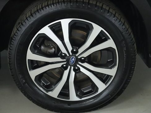 Certified 2022 Subaru Forester Limited image 10