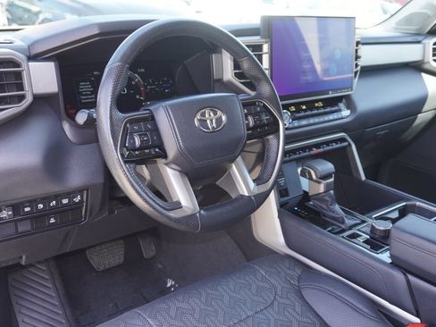 Used 2024 Toyota Tundra Limited AWD/4WD image 10