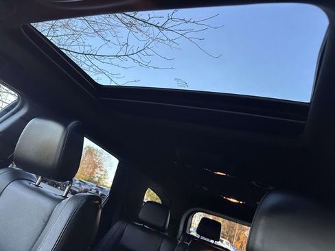 Used 2022 Dodge Durango GT image 15