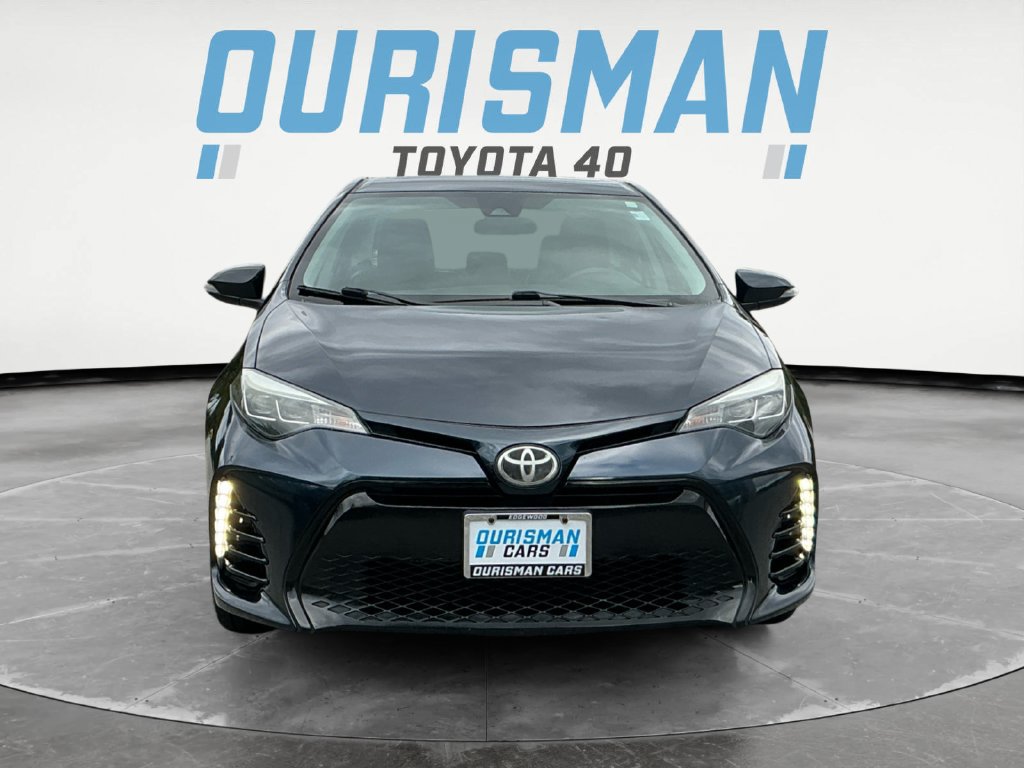 Used 2018 Toyota Corolla SE w/ SE Premium Package FWD image 2