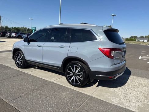 Used 2022 Honda Pilot Touring image 9