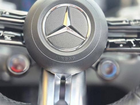 Used 2022 Mercedes-Benz SL 55 AMG 4MATIC image 37