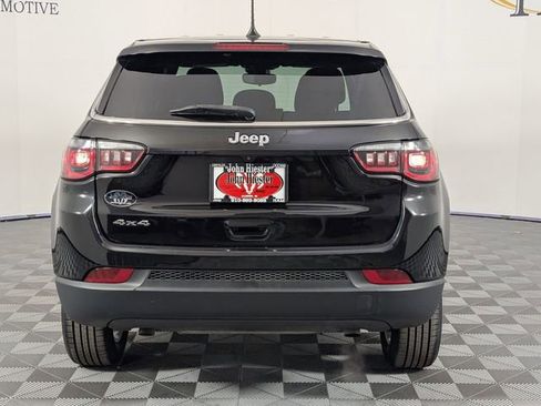 Used 2023 Jeep Compass Sport image 6