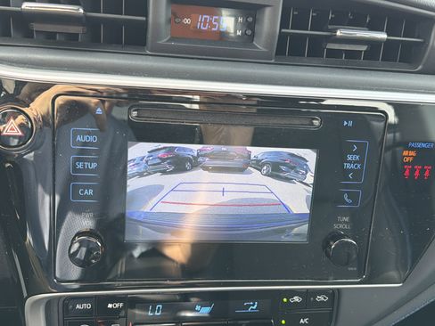 Used 2019 Toyota Corolla SE image 17