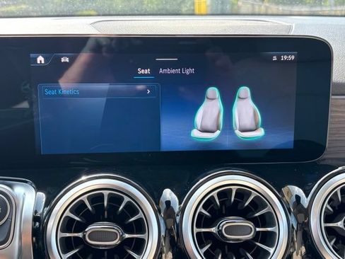 New 2026 Mercedes-Benz GLB 250 4MATIC image 28