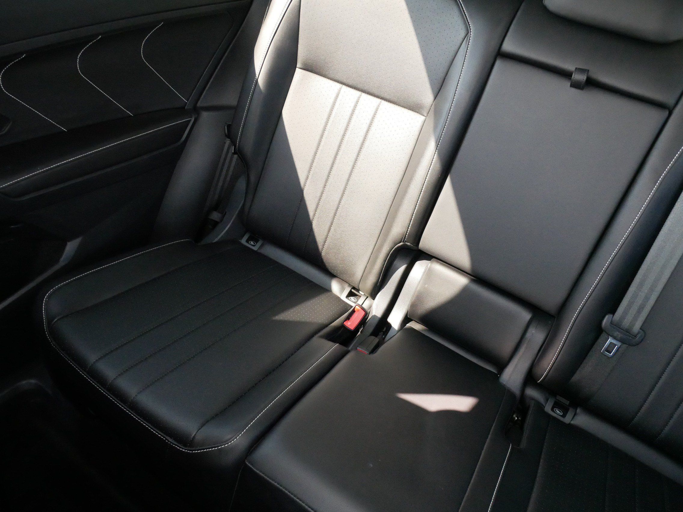 Certified 2024 Volkswagen Tiguan SE AWD/4WD image 12