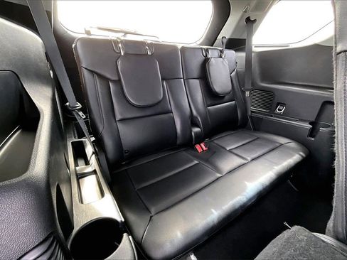 Used 2023 Ford Explorer Limited image 26