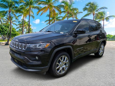 Used 2022 Jeep Compass Latitude AWD/4WD image 7
