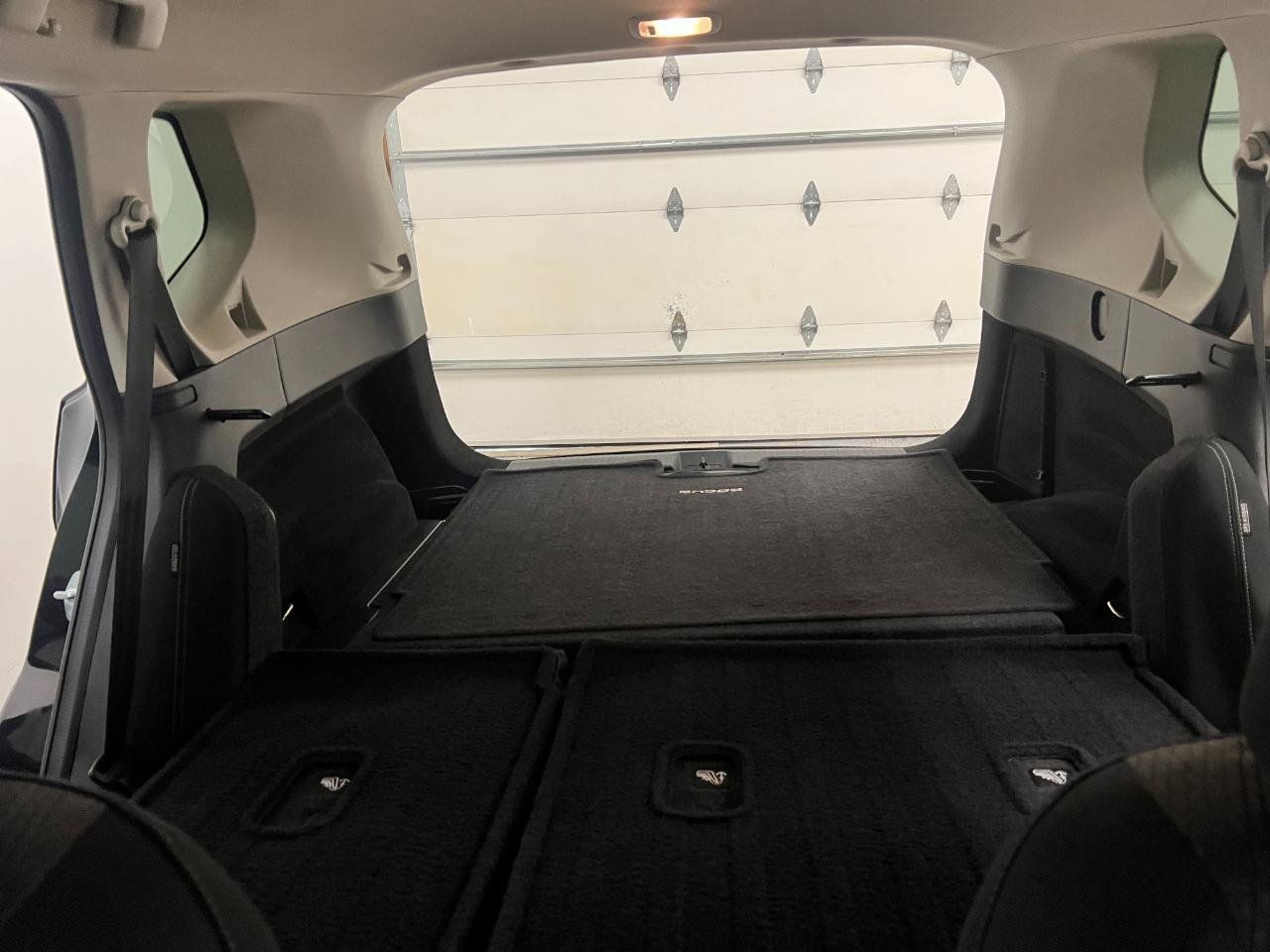 Used 2024 Nissan Rogue SV FWD image 47