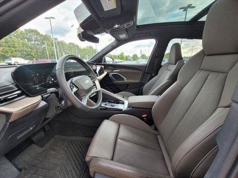 Used 2025 Audi Q5 Premium Plus w/ Premium Plus AWD/4WD image 13