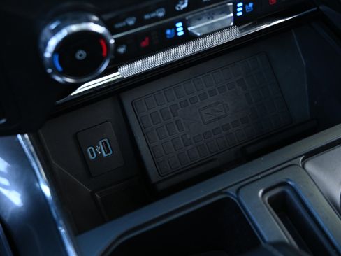 Used 2022 Ford F150 Lariat w/ Equipment Group 502A High image 24