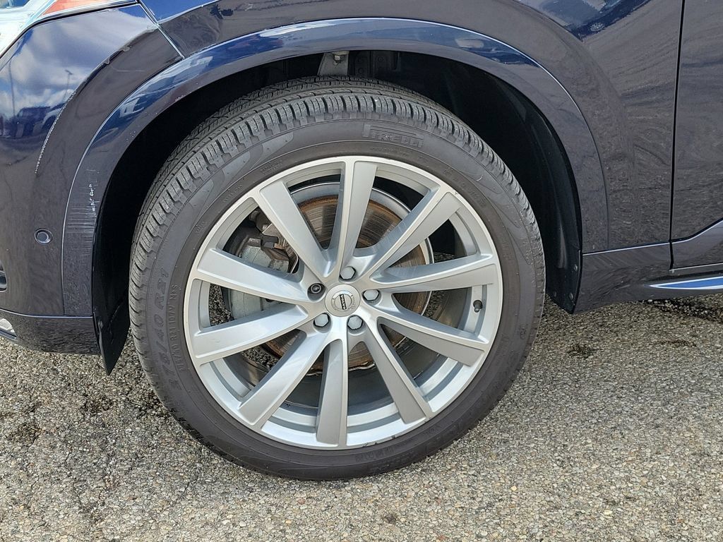 Used 2019 Volvo XC90 T6 Momentum w/ Protection Package Premier AWD/4WD image 9