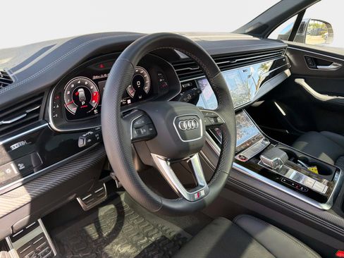 Used 2025 Audi SQ7 Premium Plus image 40