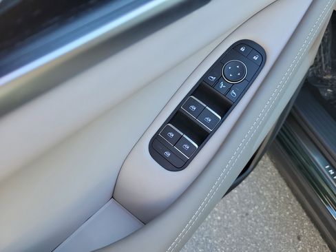 New 2026 INFINITI QX60 Autograph w/ Dark Cargo Package image 18