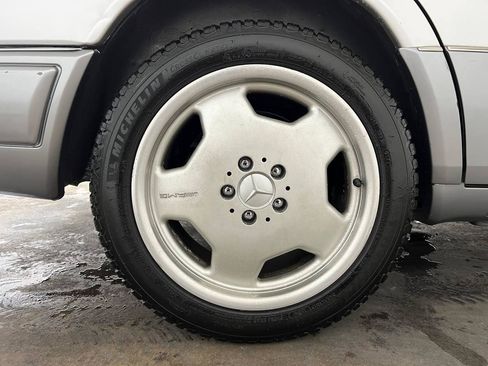 Used 1995 Mercedes-Benz E 320 Sedan image 26