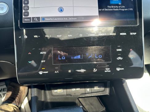 Used 2023 Hyundai Santa Cruz SEL Premium AWD/4WD image 33