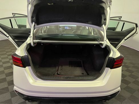 Certified 2024 Nissan Altima 2.5 SR w/ SR Premium Package FWD image 27