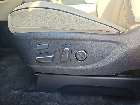 Used 2025 Hyundai Palisade Limited image 15