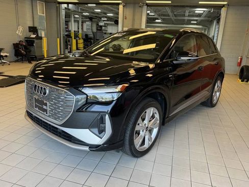 Used 2023 Audi Q4 e-tron Premium Plus w/ Premium Plus AWD/4WD image 8