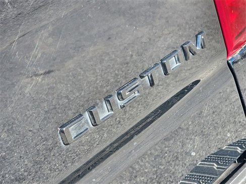 Used 2021 Chevrolet Silverado 1500 Custom Trail Boss w/ LPO, Dark Essentials Package image 12