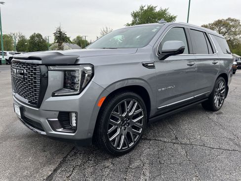 Used 2023 GMC Yukon Denali Ultimate AWD/4WD image 12