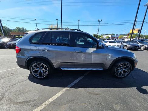 Used 2011 BMW X5 xDrive35i image 6