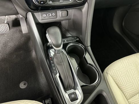 Certified 2023 Buick Encore GX Essence w/ Experience Buick Package FWD image 19