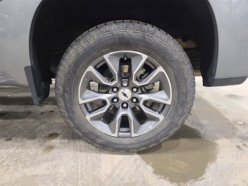 Used 2024 Chevrolet Silverado 1500 RST w/ Z71 Off-Road Package image 33