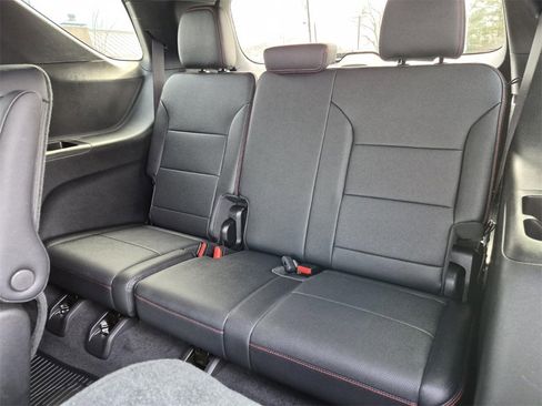 Certified 2025 Chevrolet Traverse RS w/ LPO, Floor Liner Package image 40