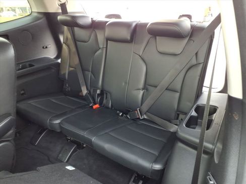 Used 2025 Kia Telluride S FWD image 29