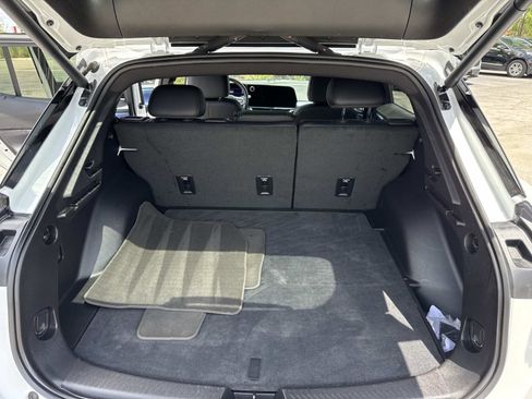 Used 2025 Chevrolet Equinox EV LT w/ Convenience Package FWD image 11